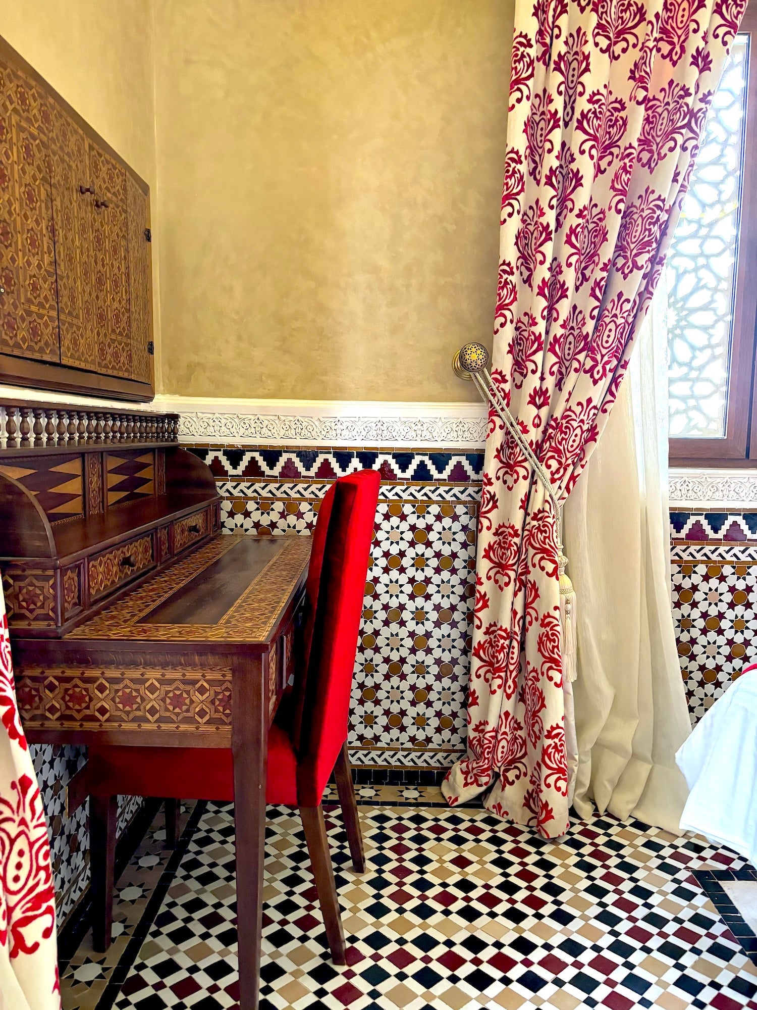 Palais Mars - The French Concierge