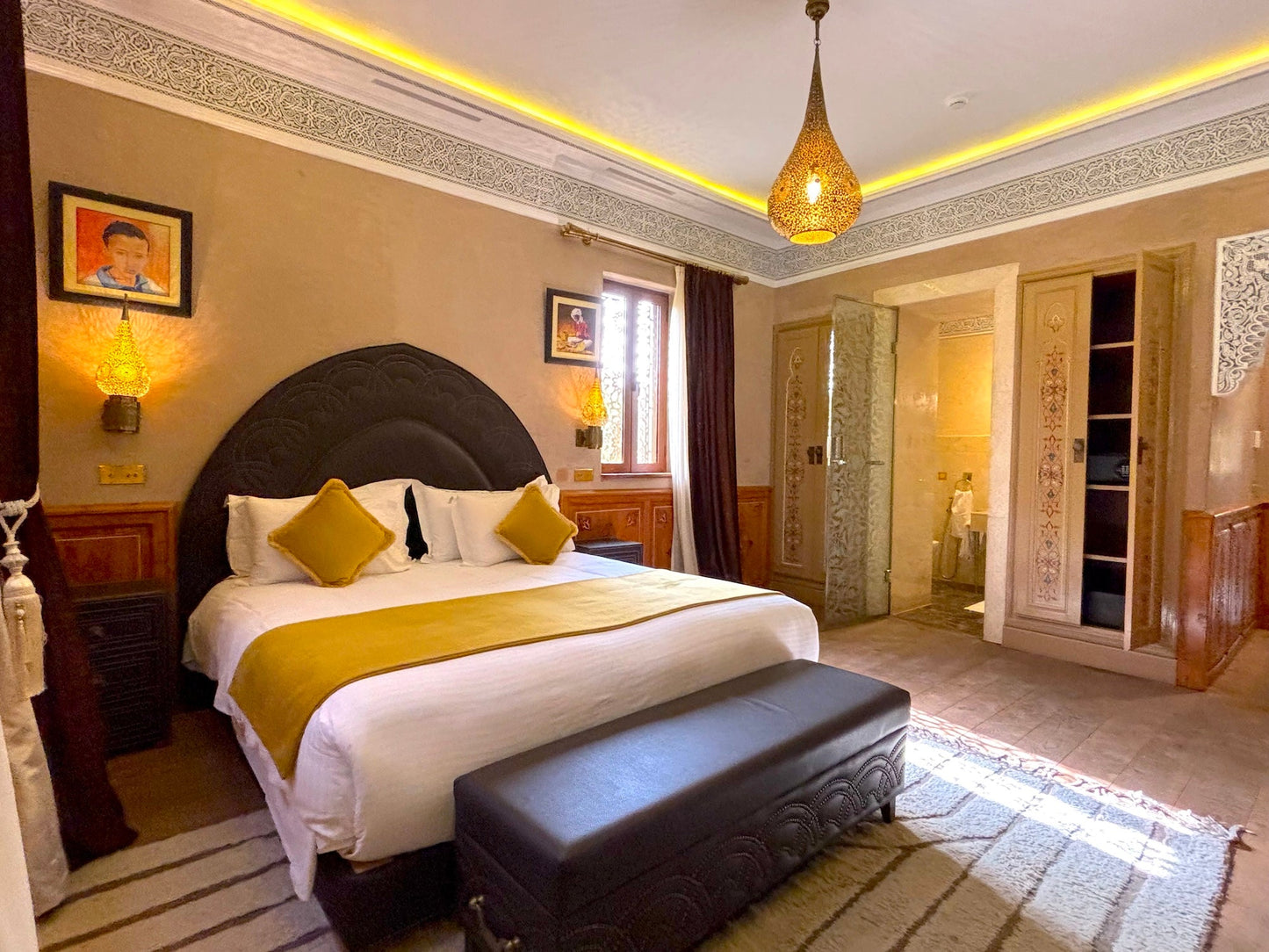 Palais Mars - The French Concierge