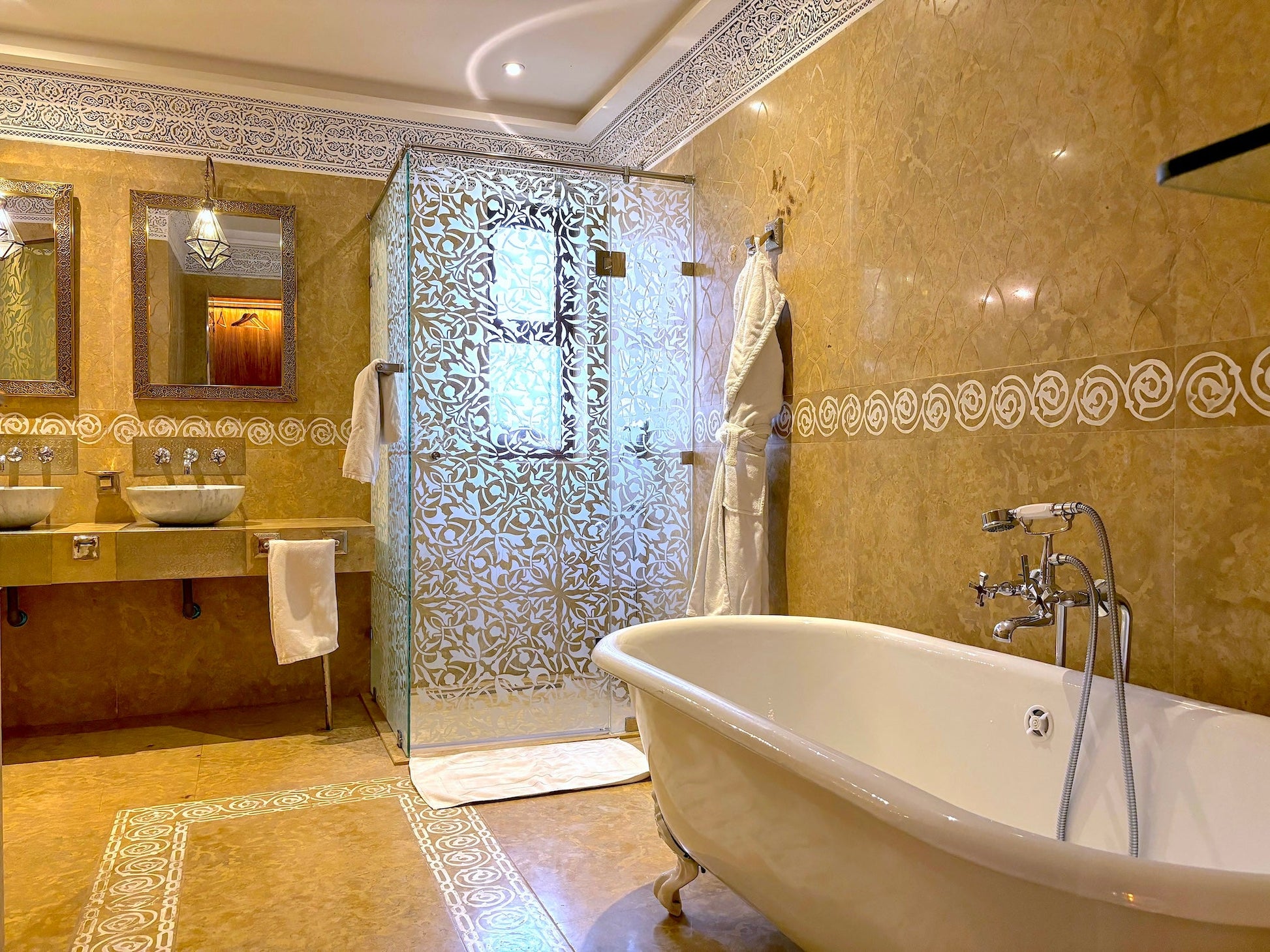 Palais Mars - The French Concierge