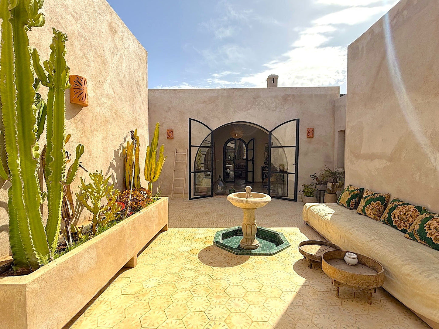 Palais Nouria - The French Concierge