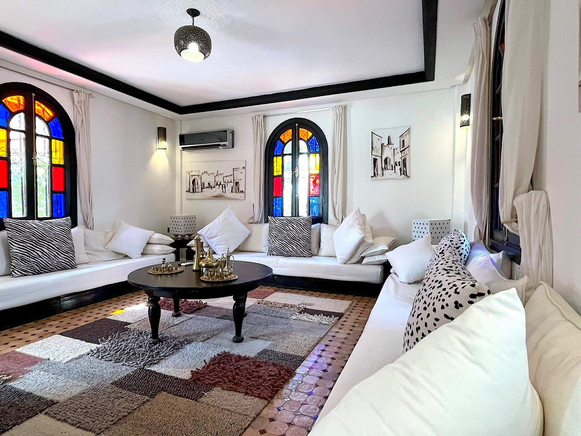 Palais Ona - The French Concierge