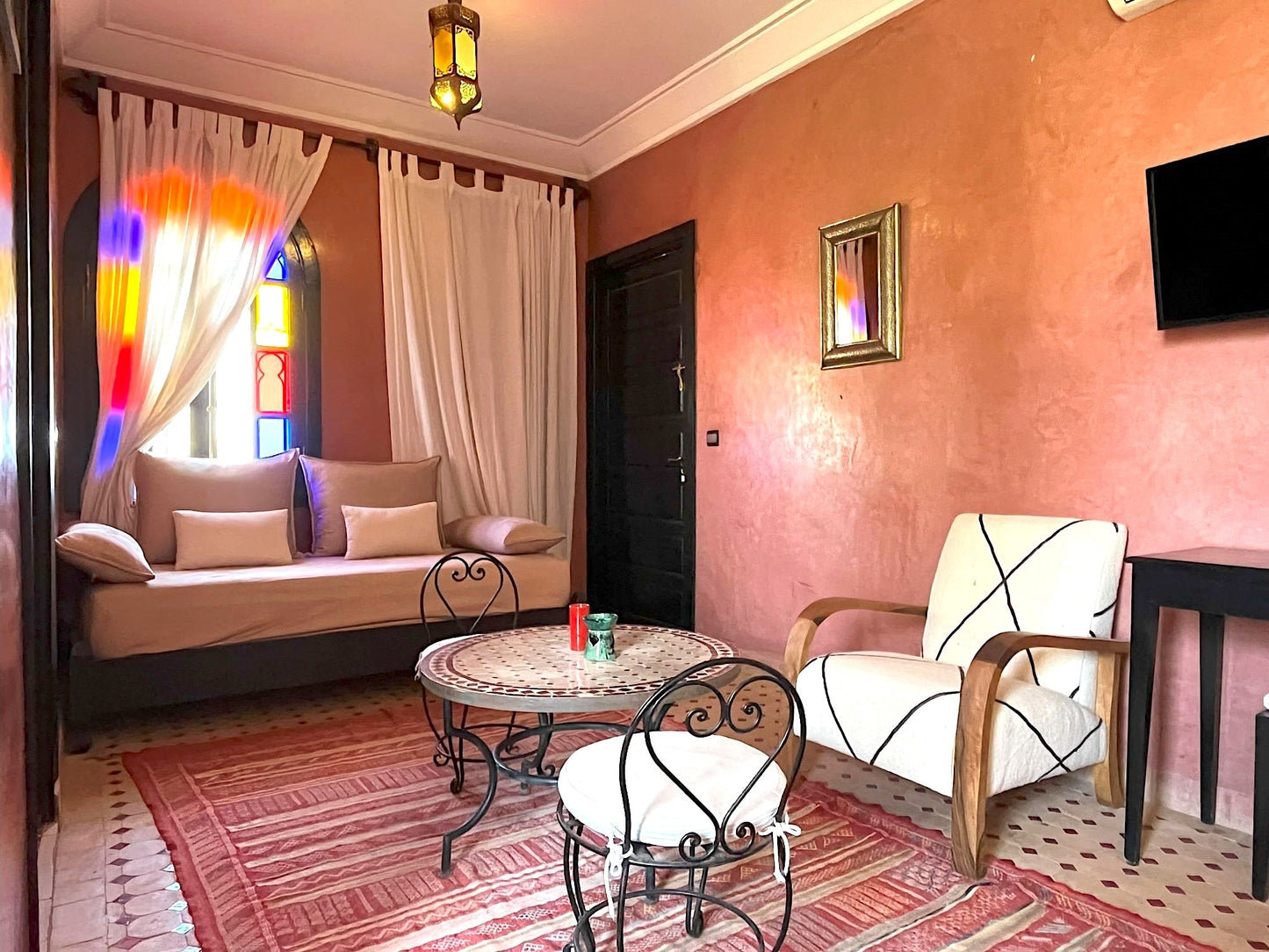 Palais Ona - The French Concierge