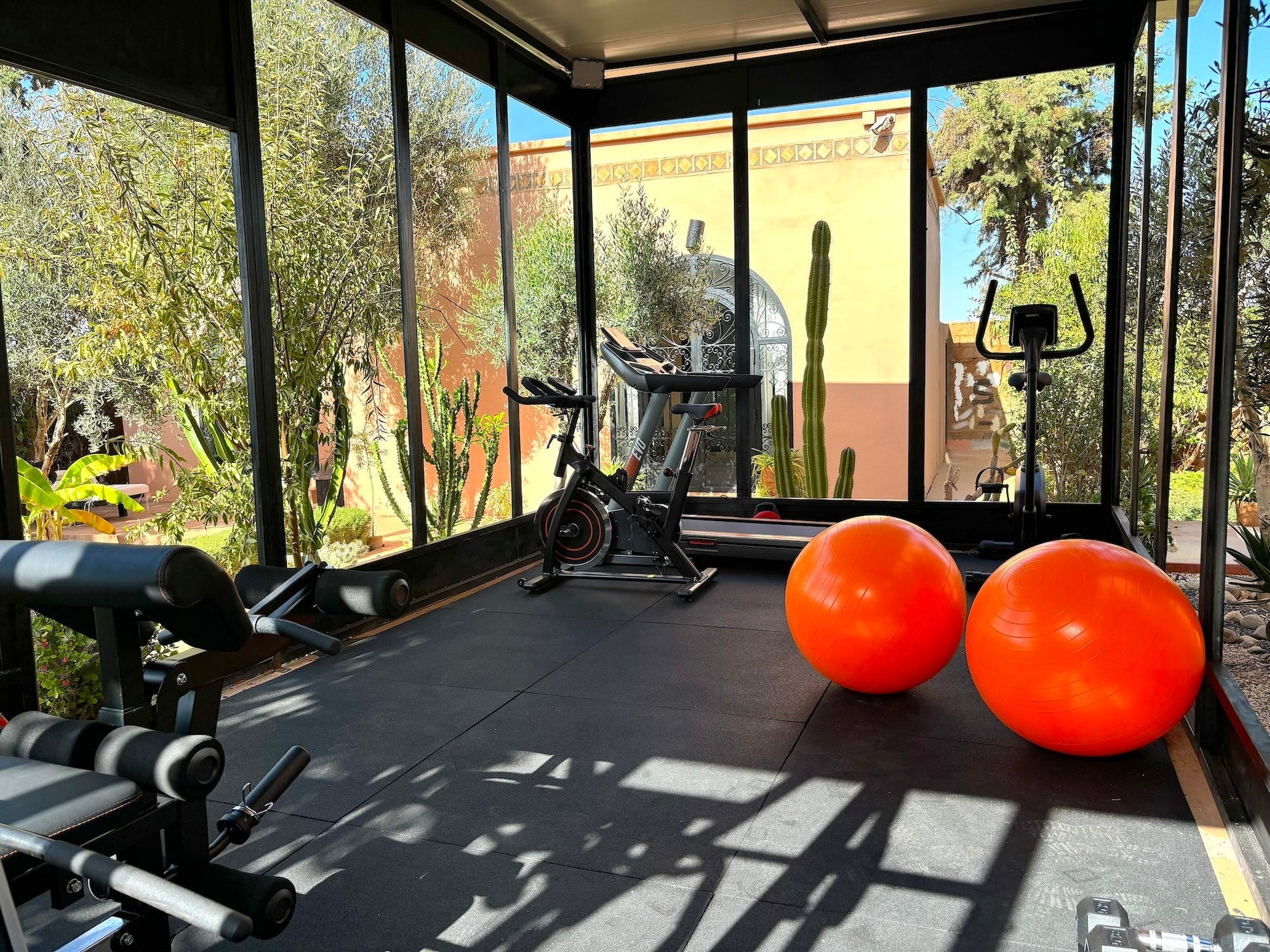 Palais Ona - The French Concierge