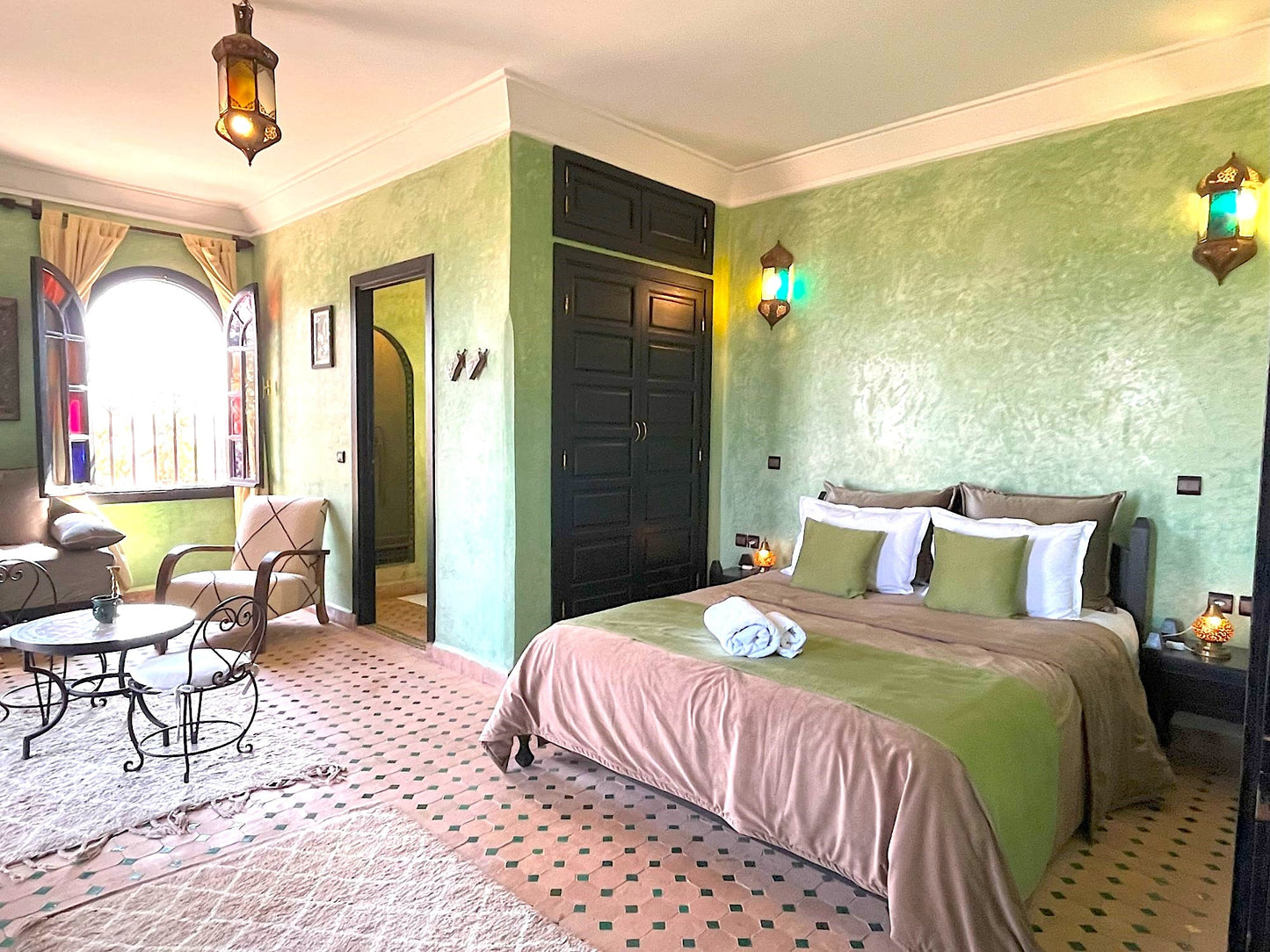 Palais Ona - The French Concierge