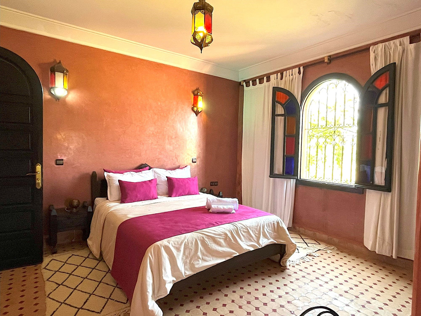 Palais Ona - The French Concierge