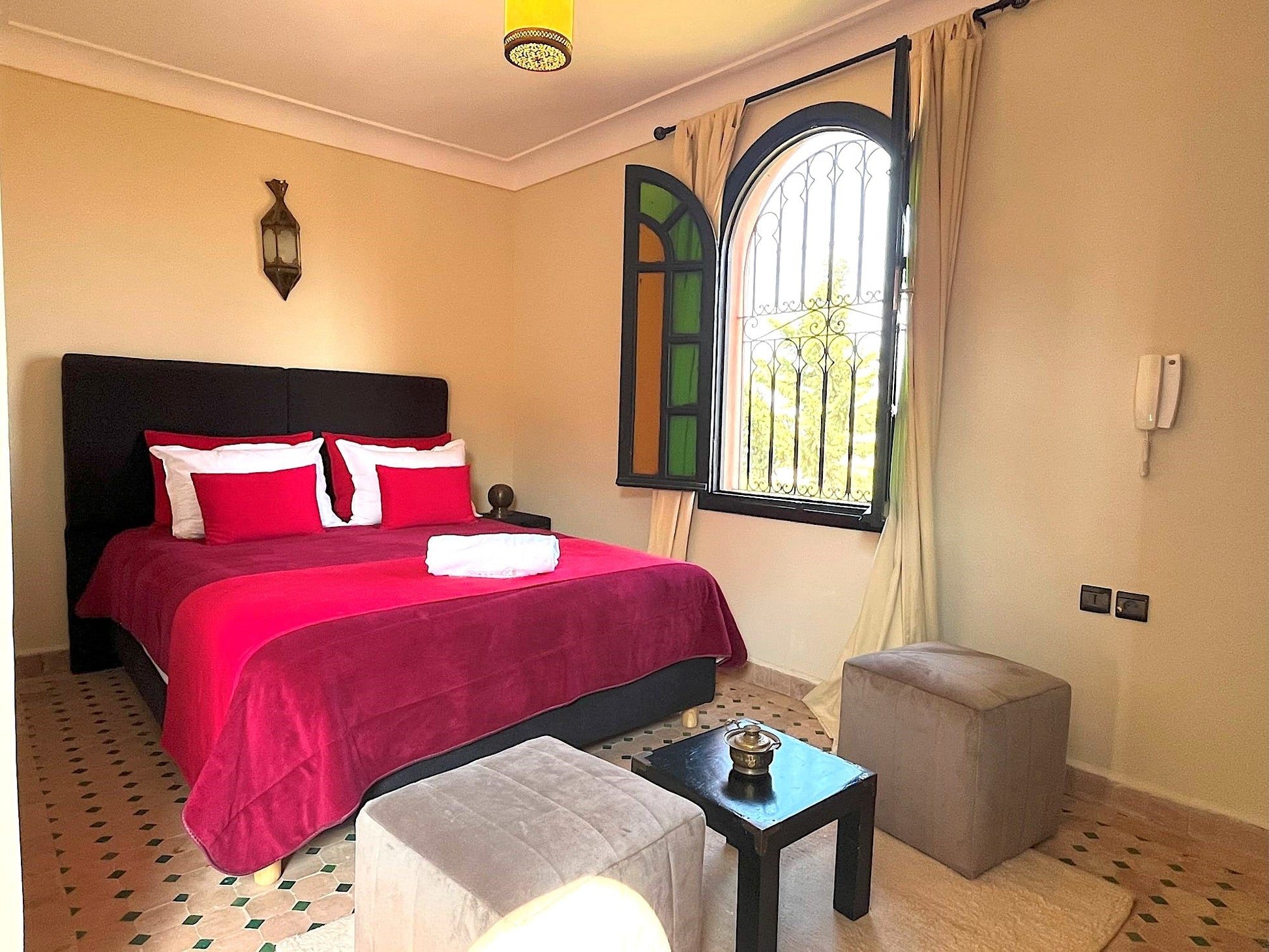 Palais Ona - The French Concierge