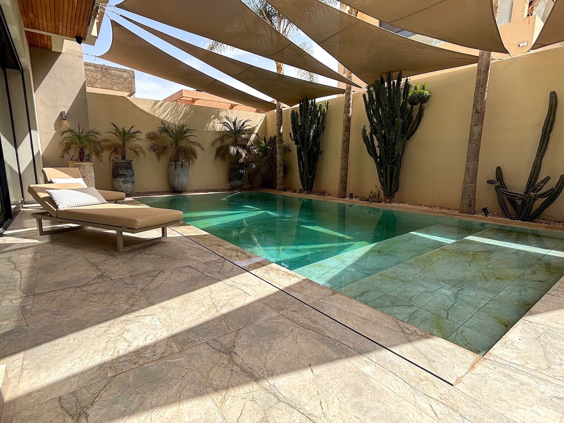 Palais Oyena - The French Concierge