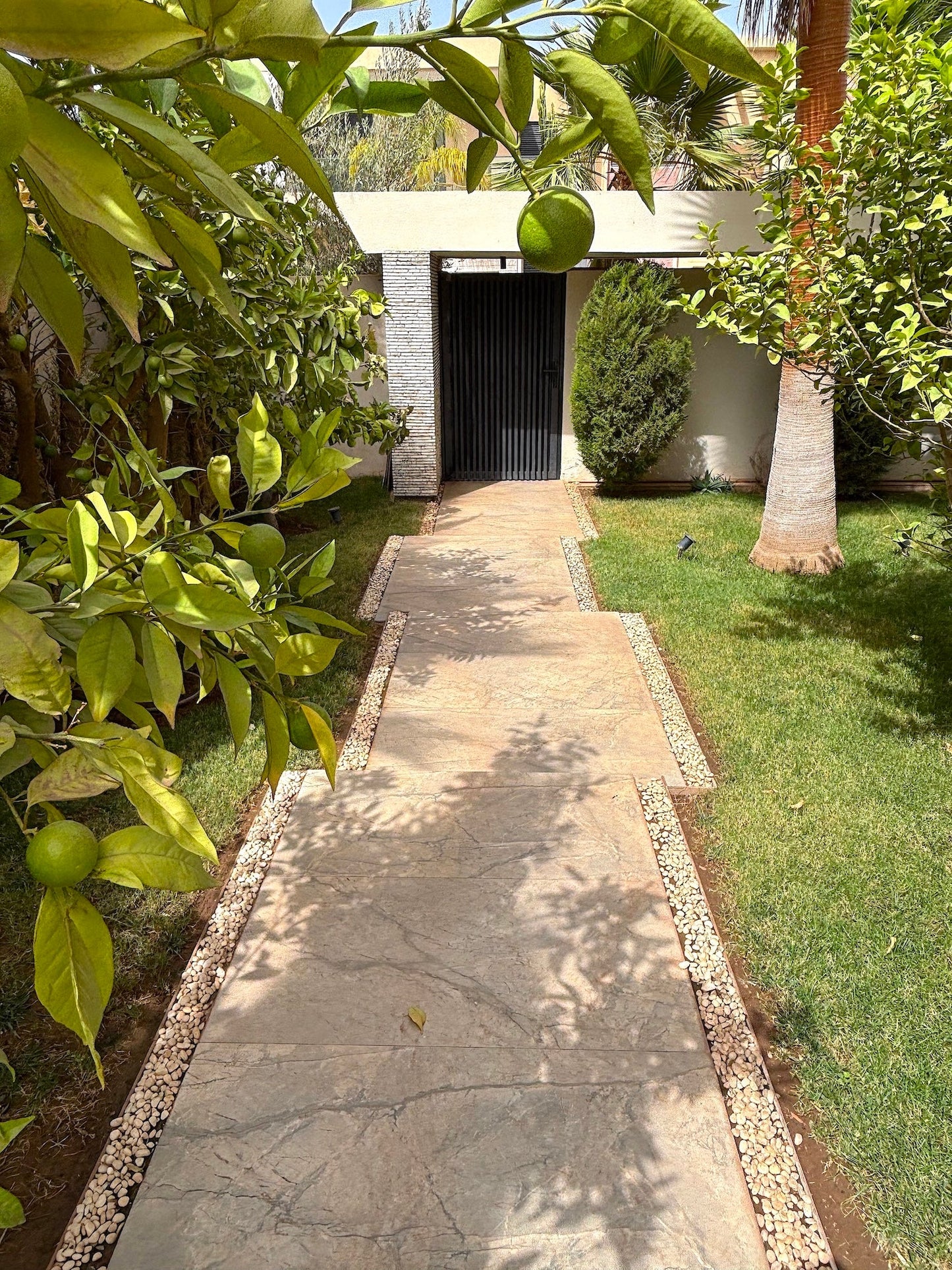 Palais Oyena - The French Concierge
