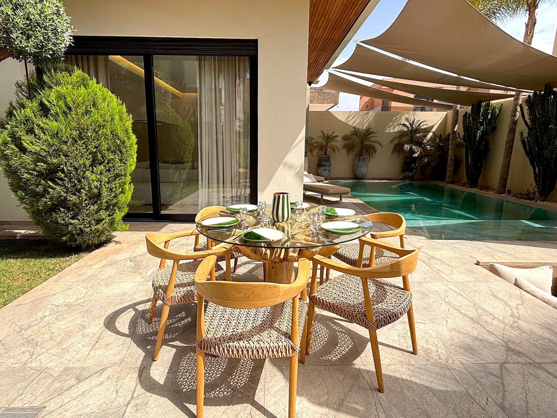 Palais Oyena - The French Concierge