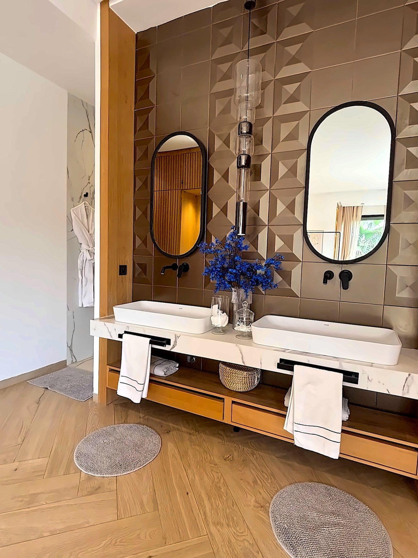 Palais Oyena - The French Concierge