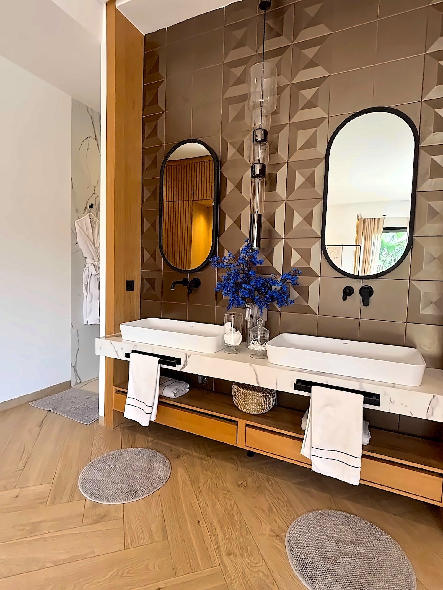 Palais Oyena - The French Concierge