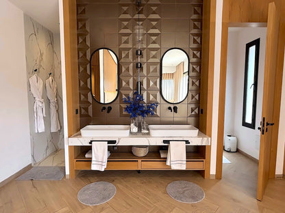 Palais Oyena - The French Concierge