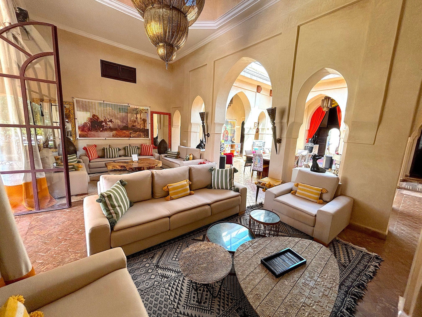 Palais Sena - The French Concierge