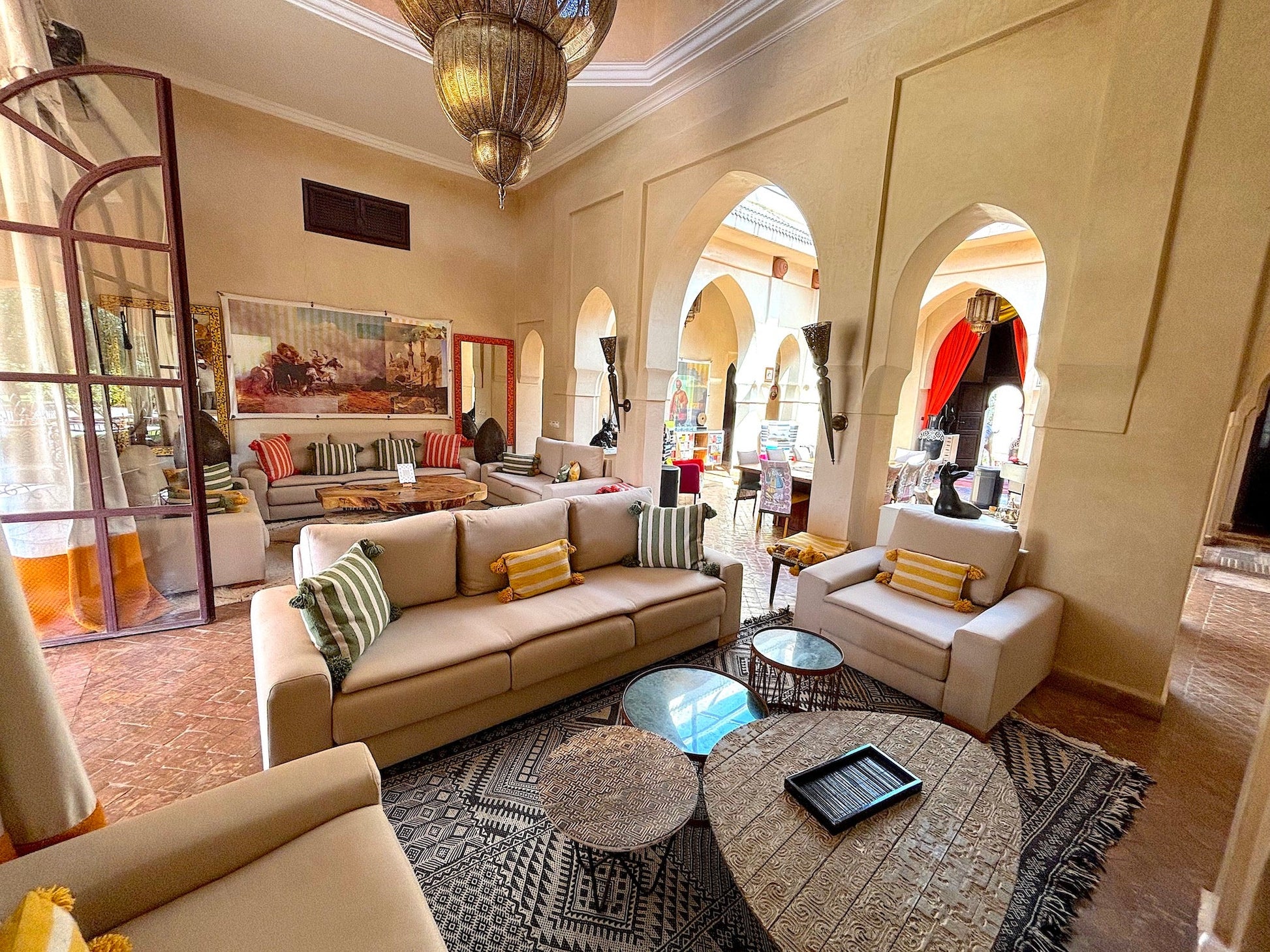 Palais Sena - The French Concierge