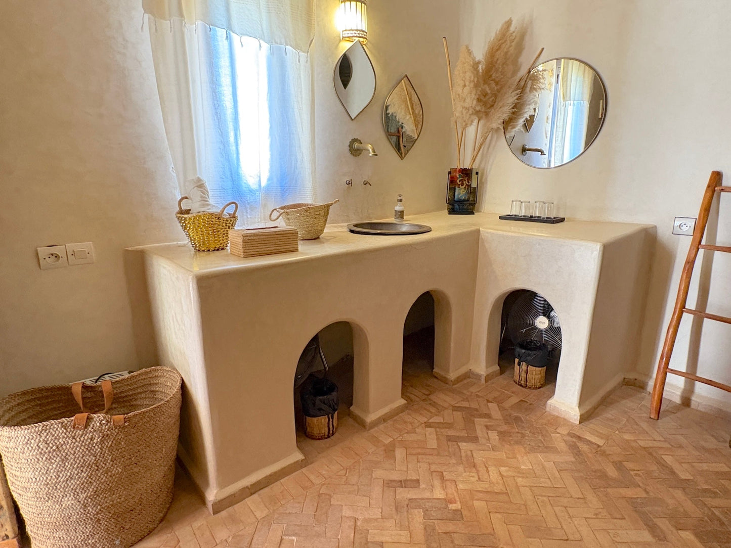 Palais Tiyana - The French Concierge