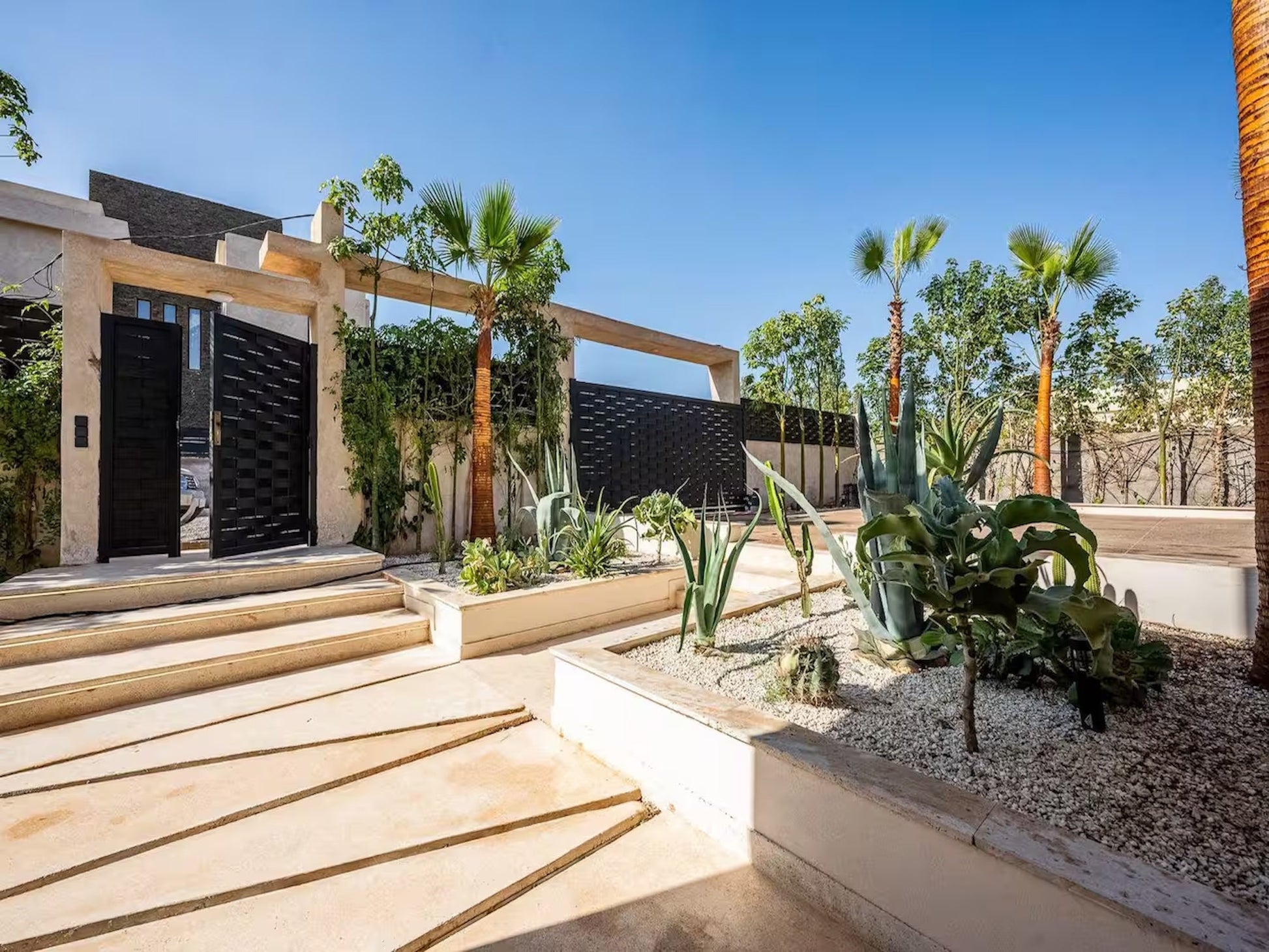 Palais Zahira + Palais Mahora - The French Concierge