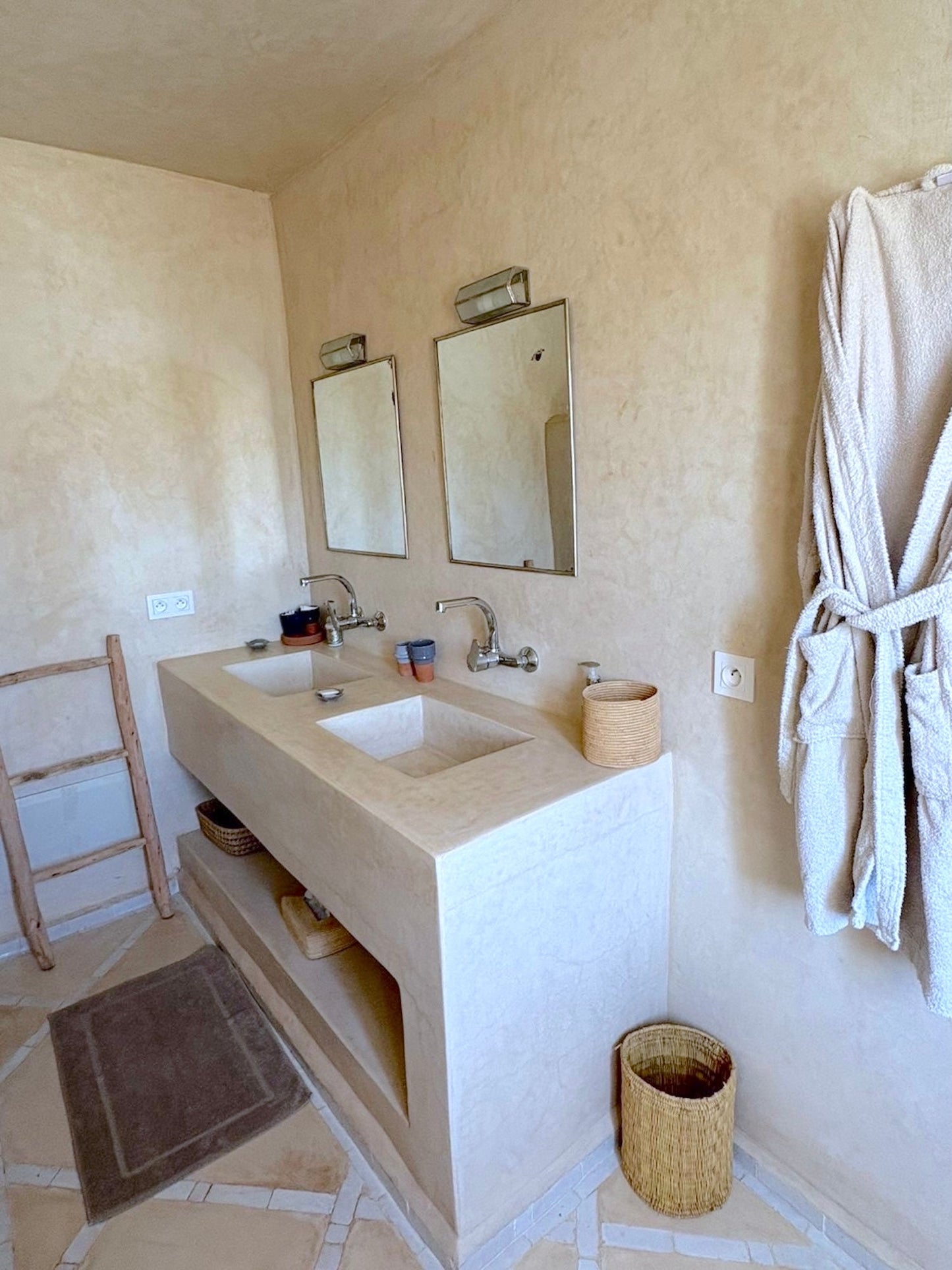 Palais Zoa - The French Concierge