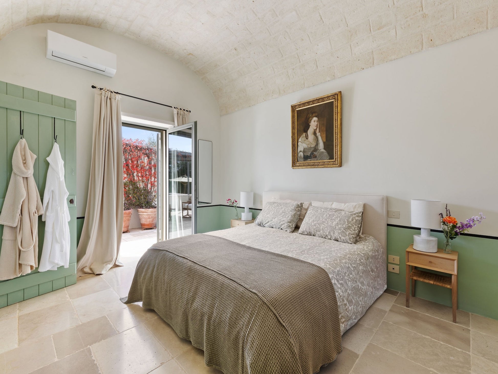 Palazzo Letizia - The French Concierge