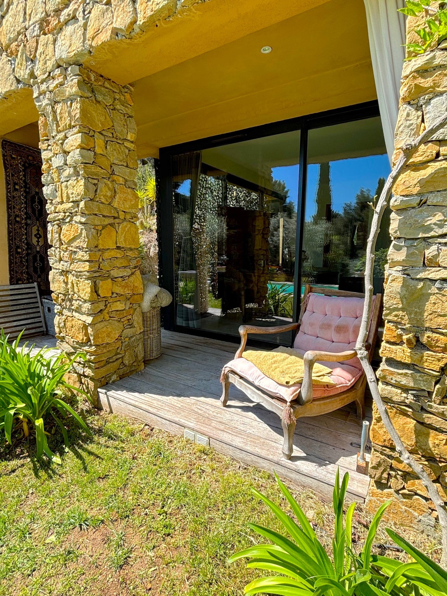 Sanary - sur - Mer - Villa Micéa - The French Concierge