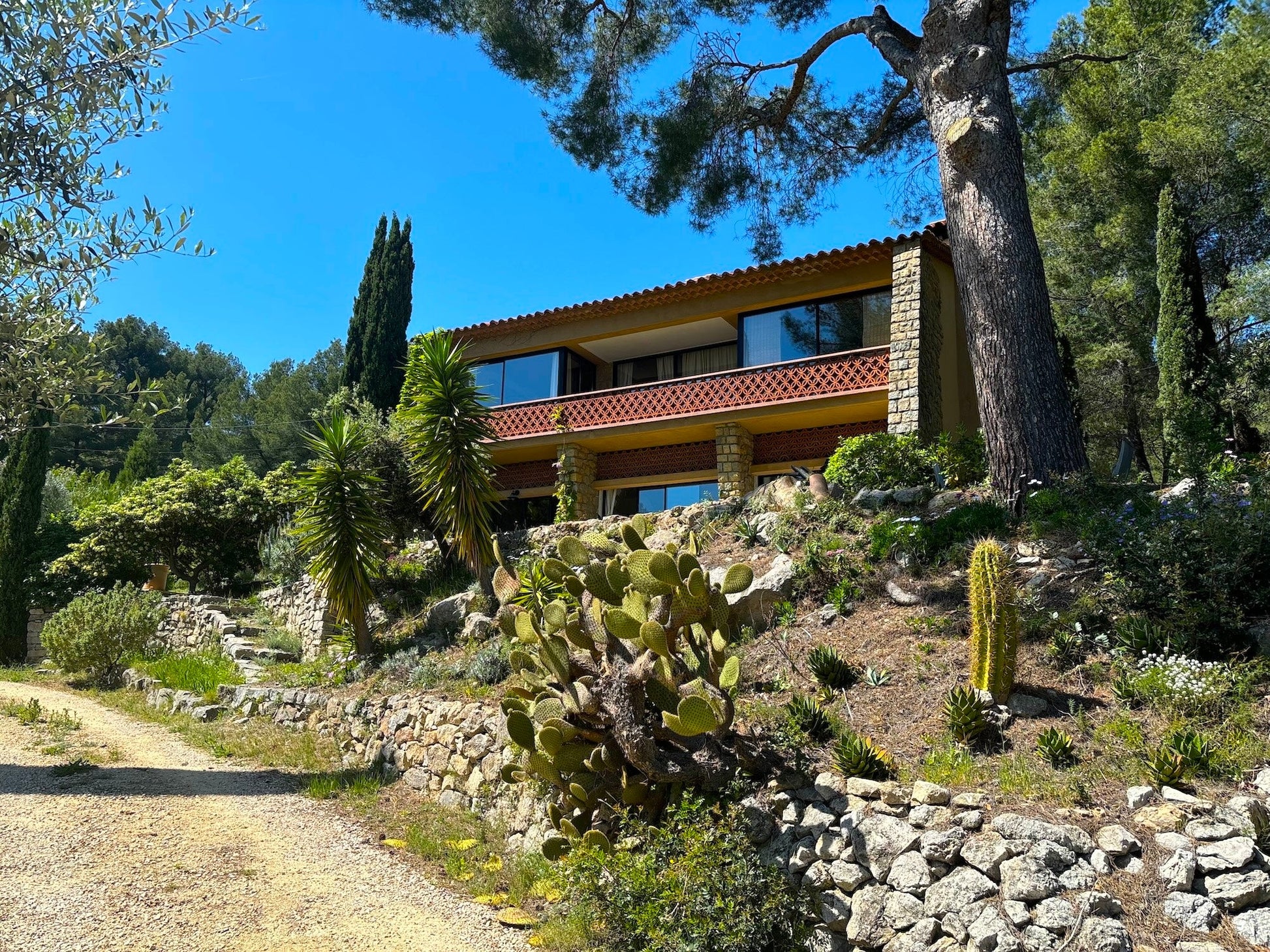 Sanary - sur - Mer - Villa Micéa - The French Concierge