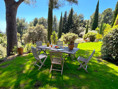 Sanary - sur - Mer - Villa Micéa - The French Concierge